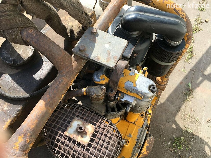 Amman DR70 Vibrations/ Glattwalze