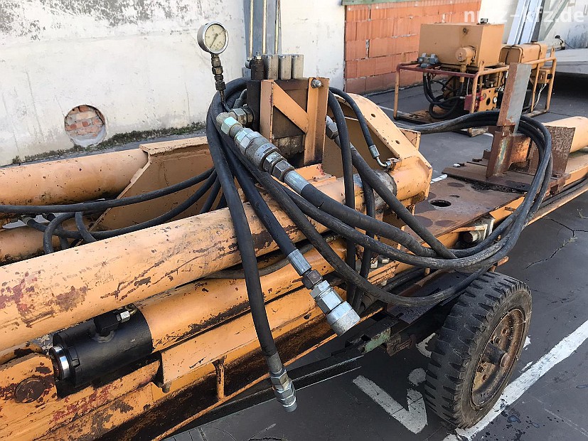 Holzspalter mit Hydraulikaggregat  (Nr: 15)