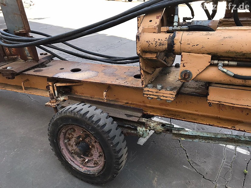 Holzspalter mit Hydraulikaggregat  (Nr: 15)