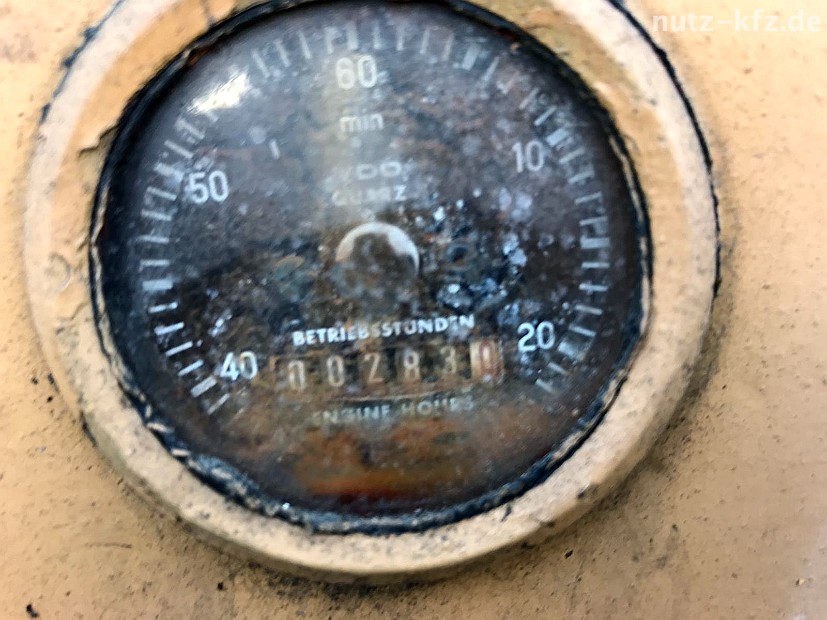 Holzspalter mit Hydraulikaggregat  (Nr: 15)
